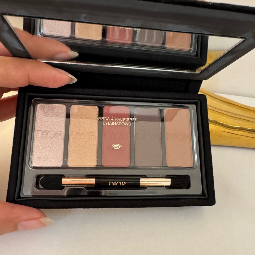 DIOR EYESHADOW PALETTE VELVET CASE WITH GOLD